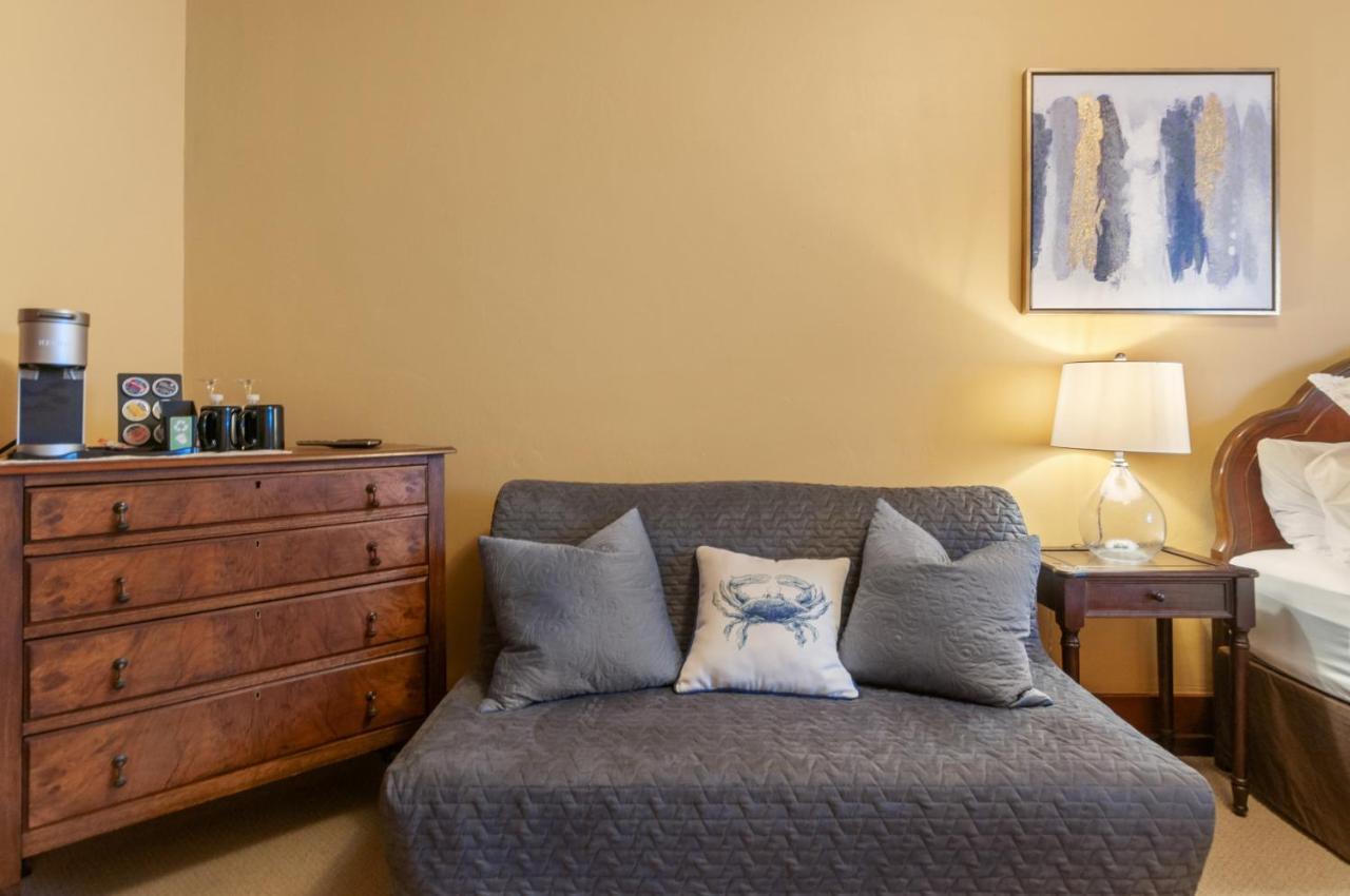 Casa Grande Inn & Suites Penticton Eksteriør billede