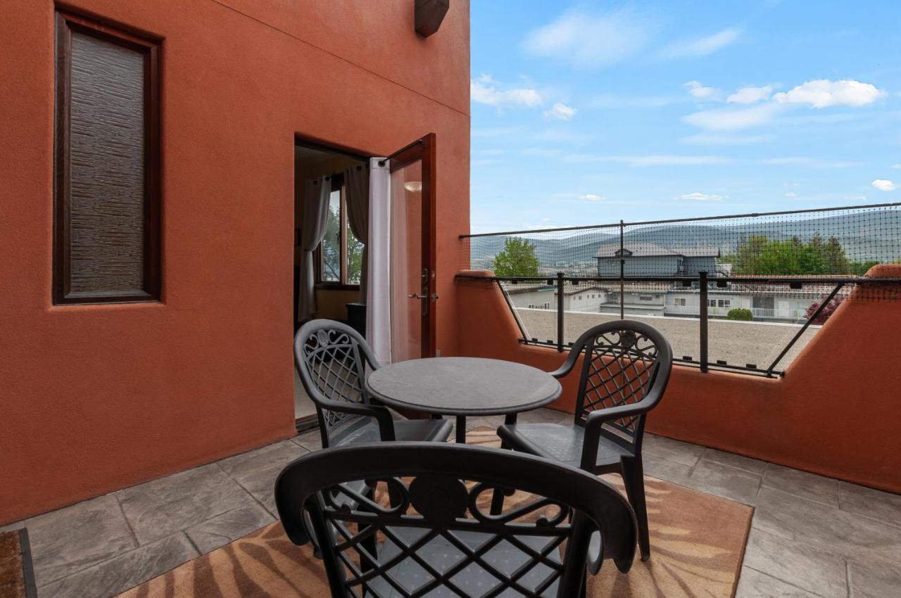 Casa Grande Inn & Suites Penticton Eksteriør billede