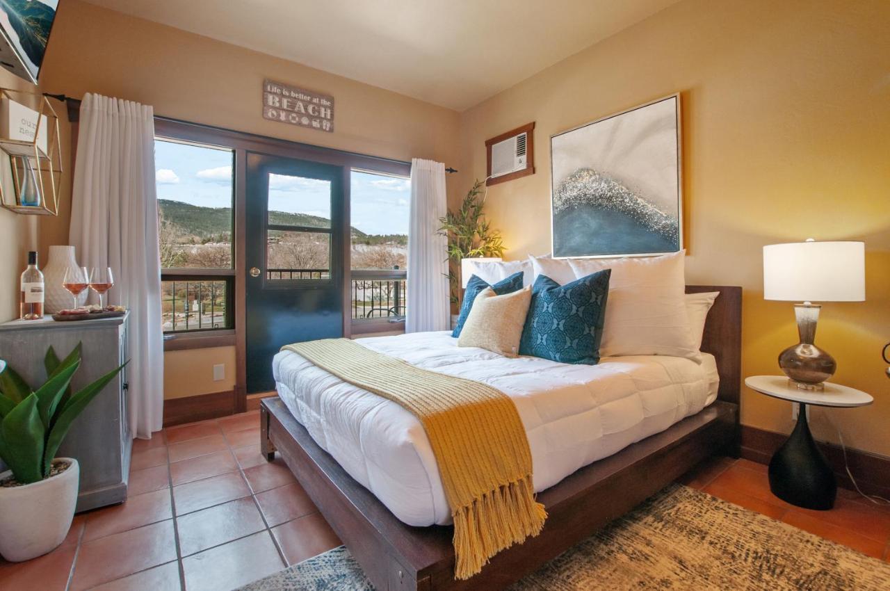 Casa Grande Inn & Suites Penticton Eksteriør billede