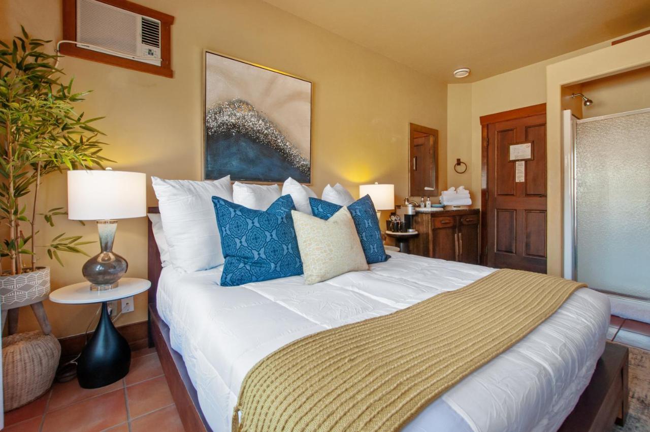 Casa Grande Inn & Suites Penticton Eksteriør billede